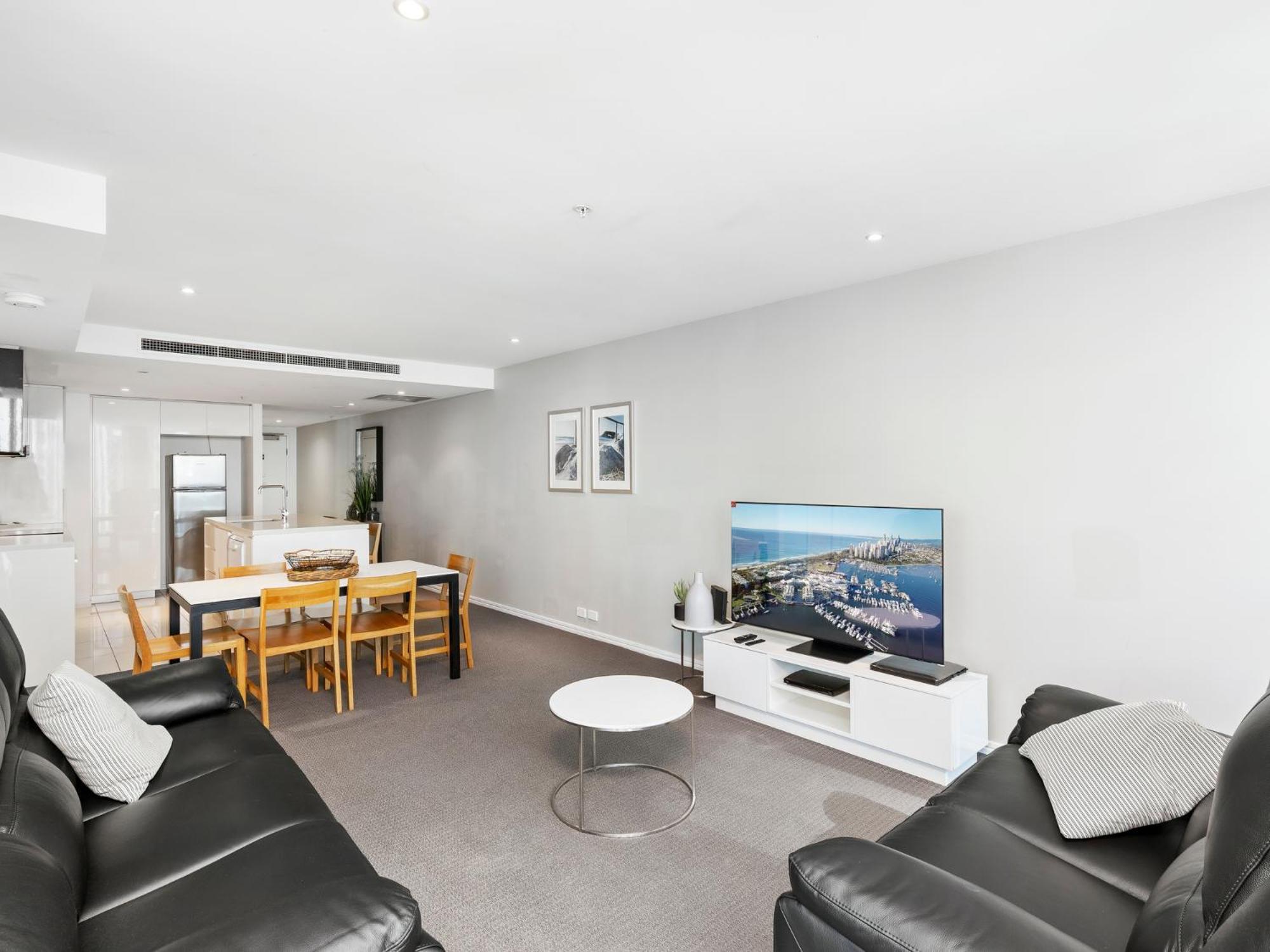 H-Residences Private Apartments - Hosted By Coastal Letting Gold Coast Exterior photo